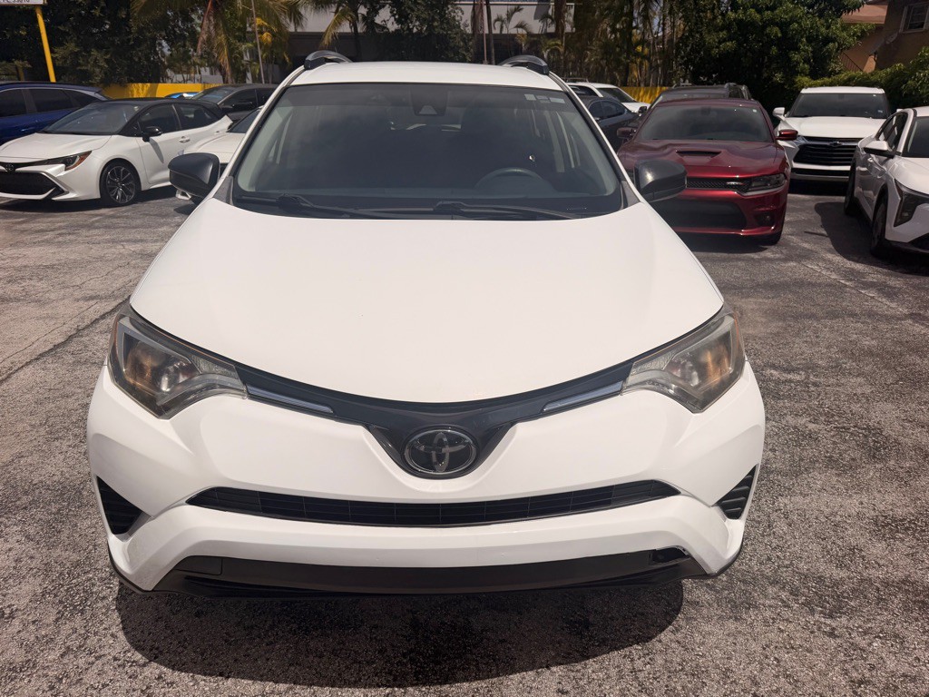 2017 Toyota Rav4 Image 5