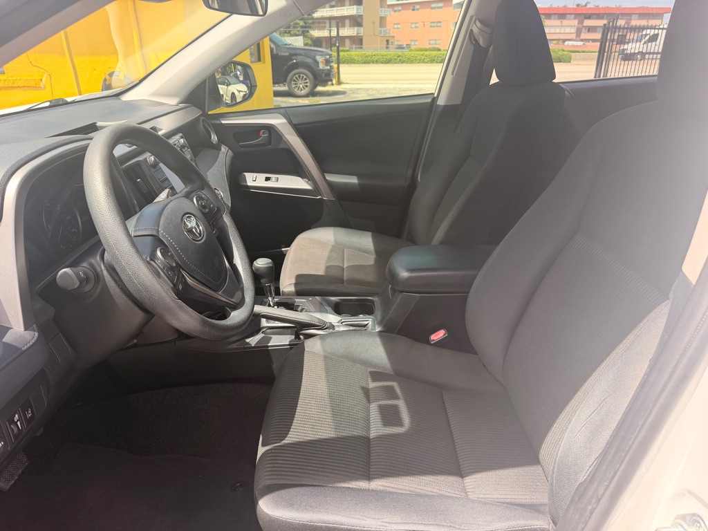 2017 Toyota Rav4 Image 14