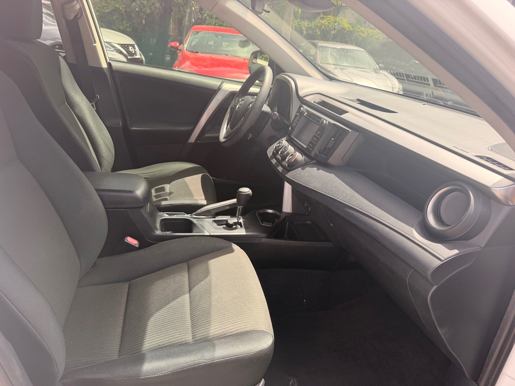 2017 Toyota Rav4 Image 15