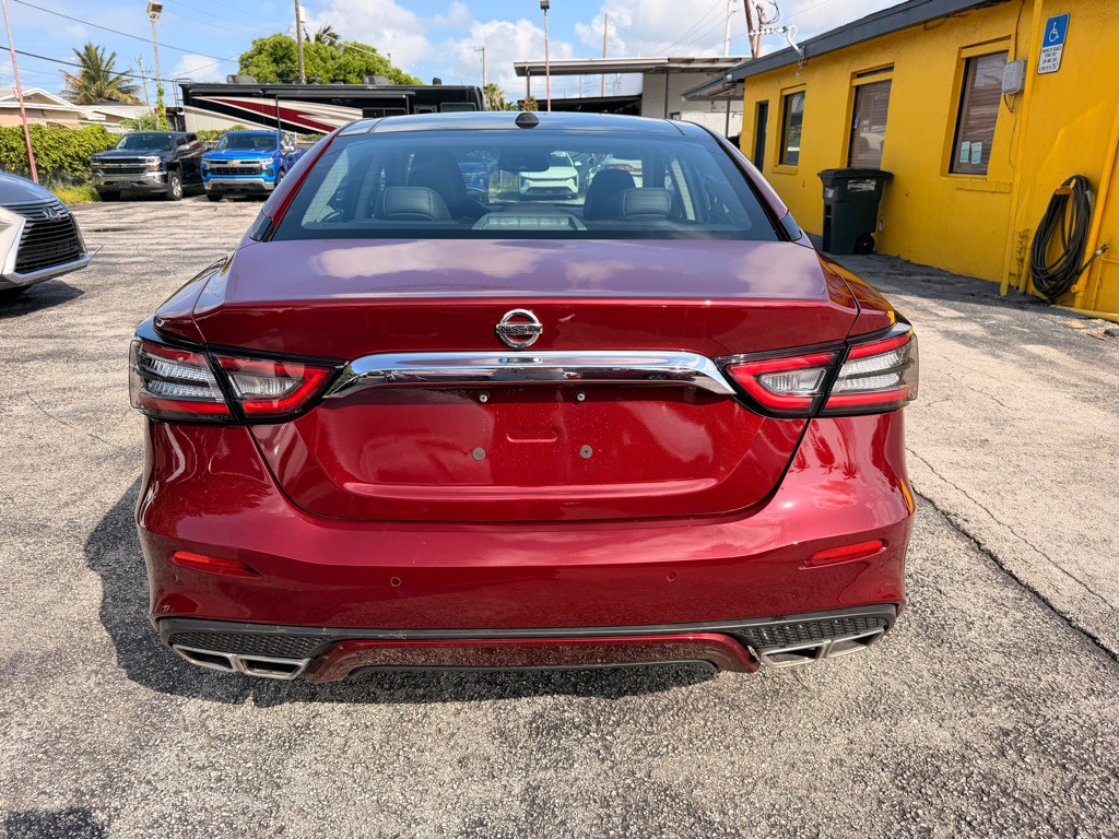 2019 Nissan Maxima Image 11