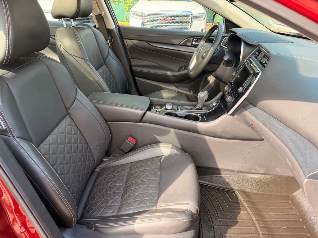 2019 Nissan Maxima Image 15