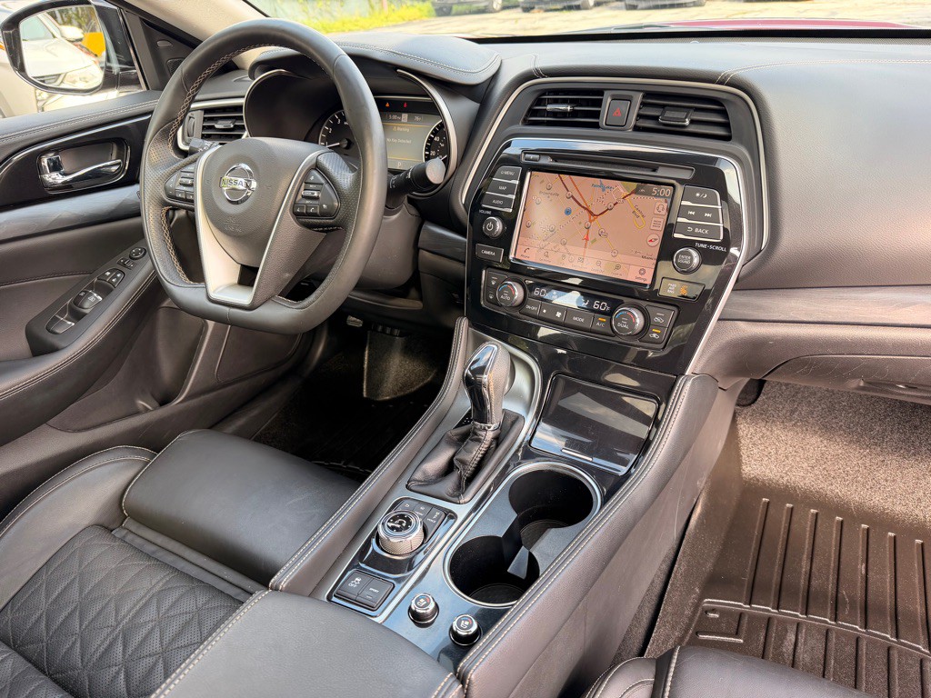 2019 Nissan Maxima Image 16