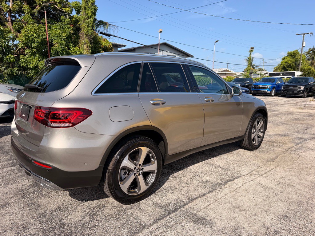 2022 Mercedes-Benz GLC-Class Image 8