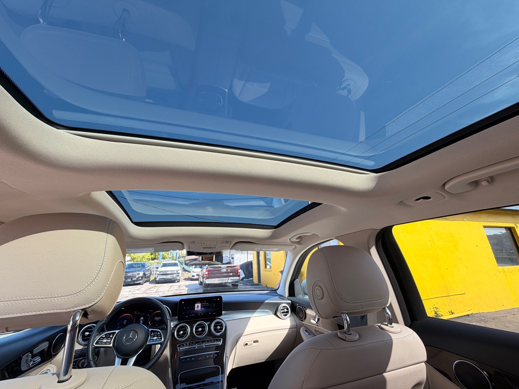 2022 Mercedes-Benz GLC-Class Image 21