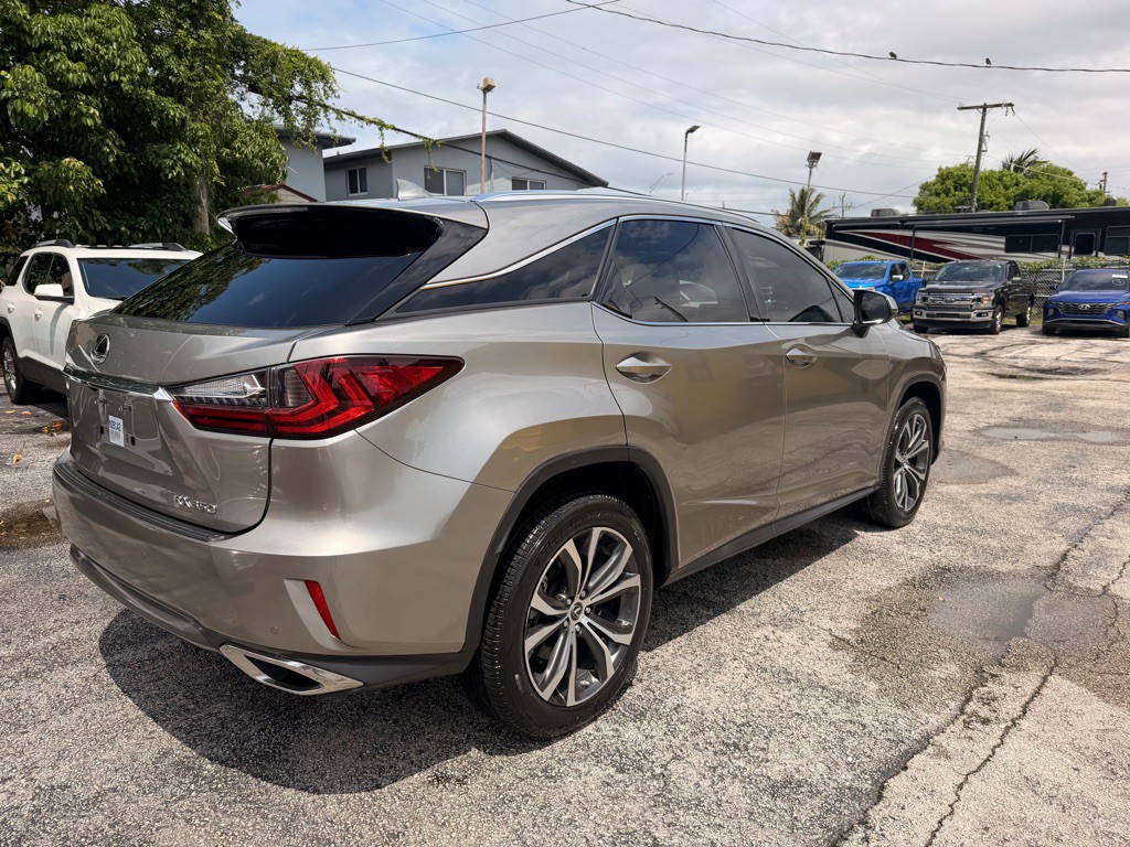 2019 Lexus RX Image 9
