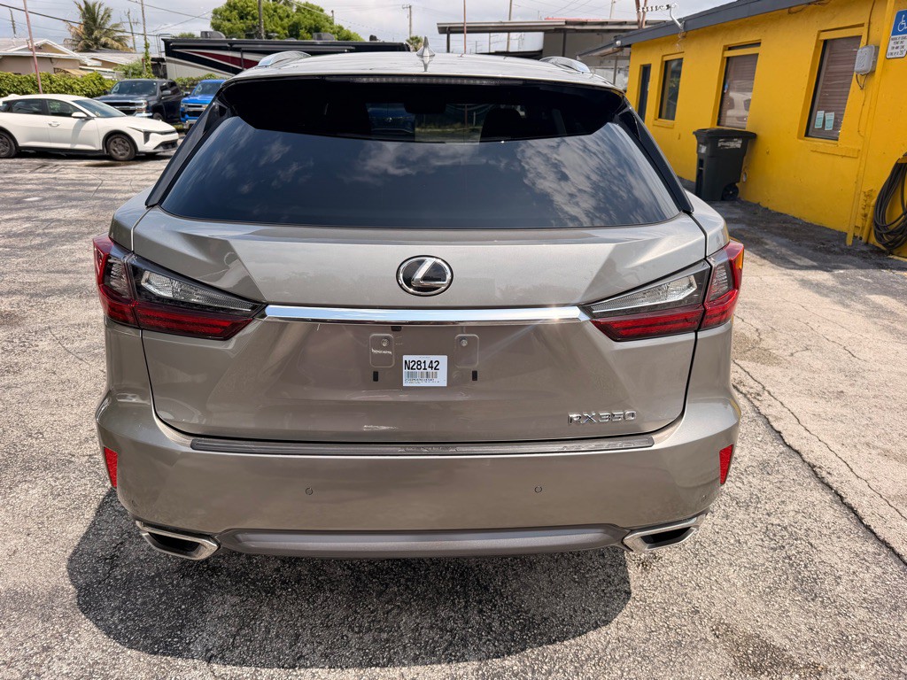2019 Lexus RX Image 11