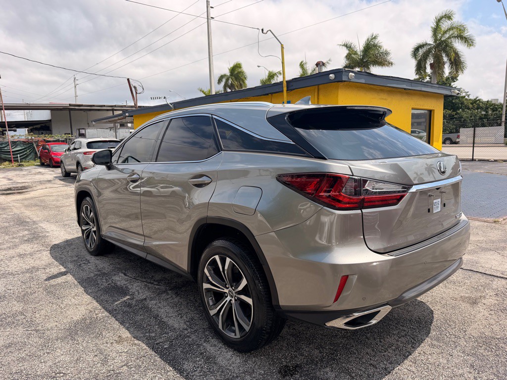 2019 Lexus RX Image 14