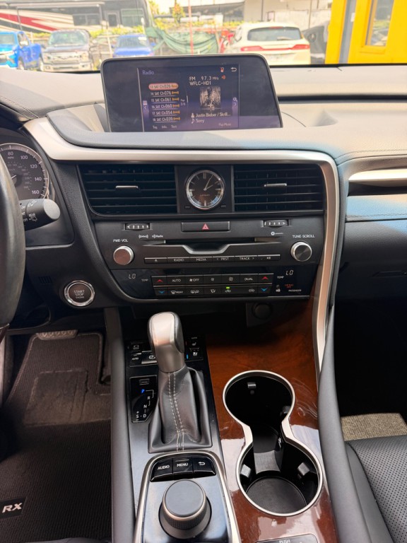 2019 Lexus RX Image 21