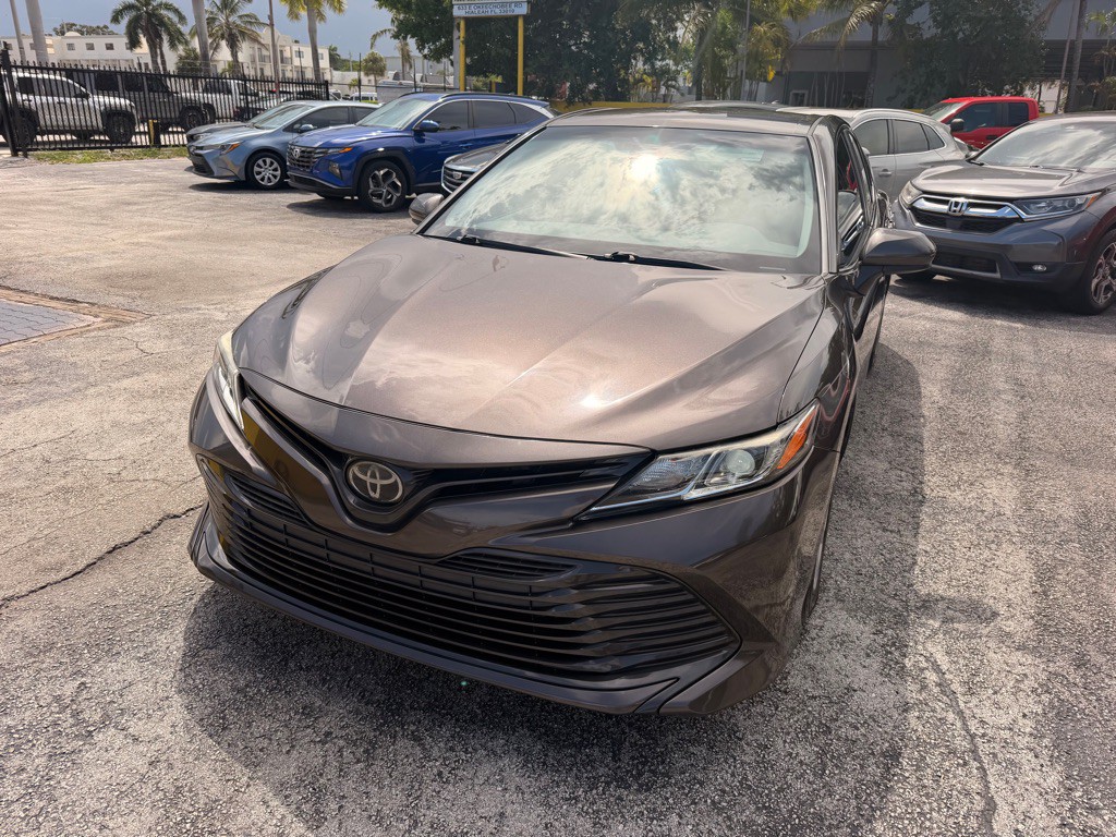 2019 Toyota Camry Image 4