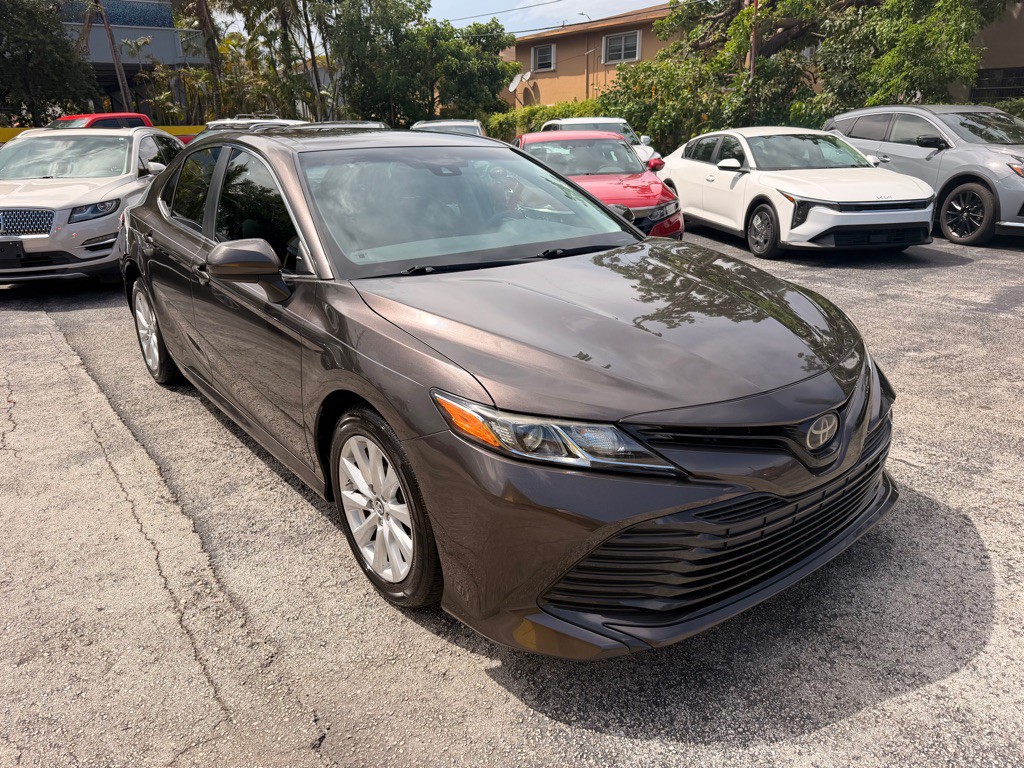 2019 Toyota Camry Image 7