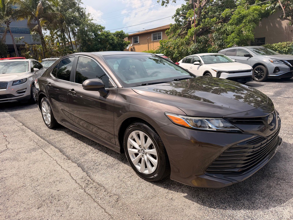 2019 Toyota Camry Image 8