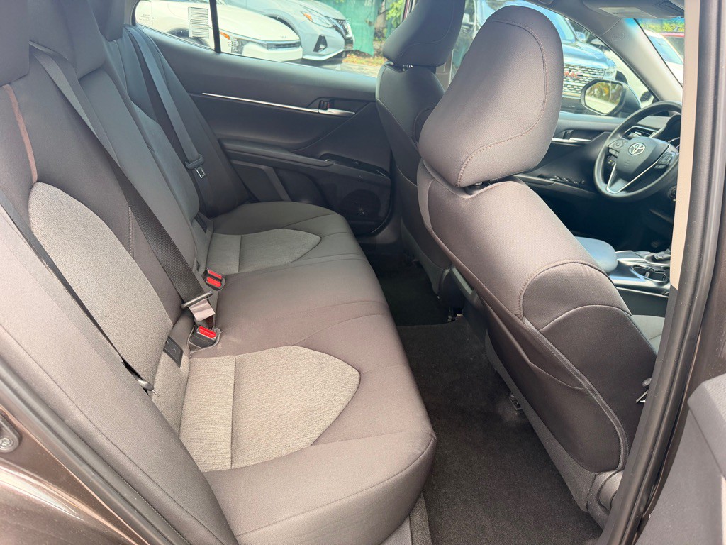 2019 Toyota Camry Image 15