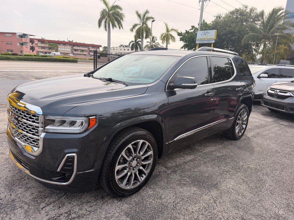 2021 GMC Acadia Image 2