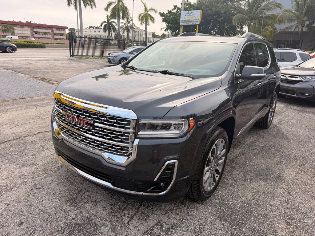 2021 GMC Acadia Image 3
