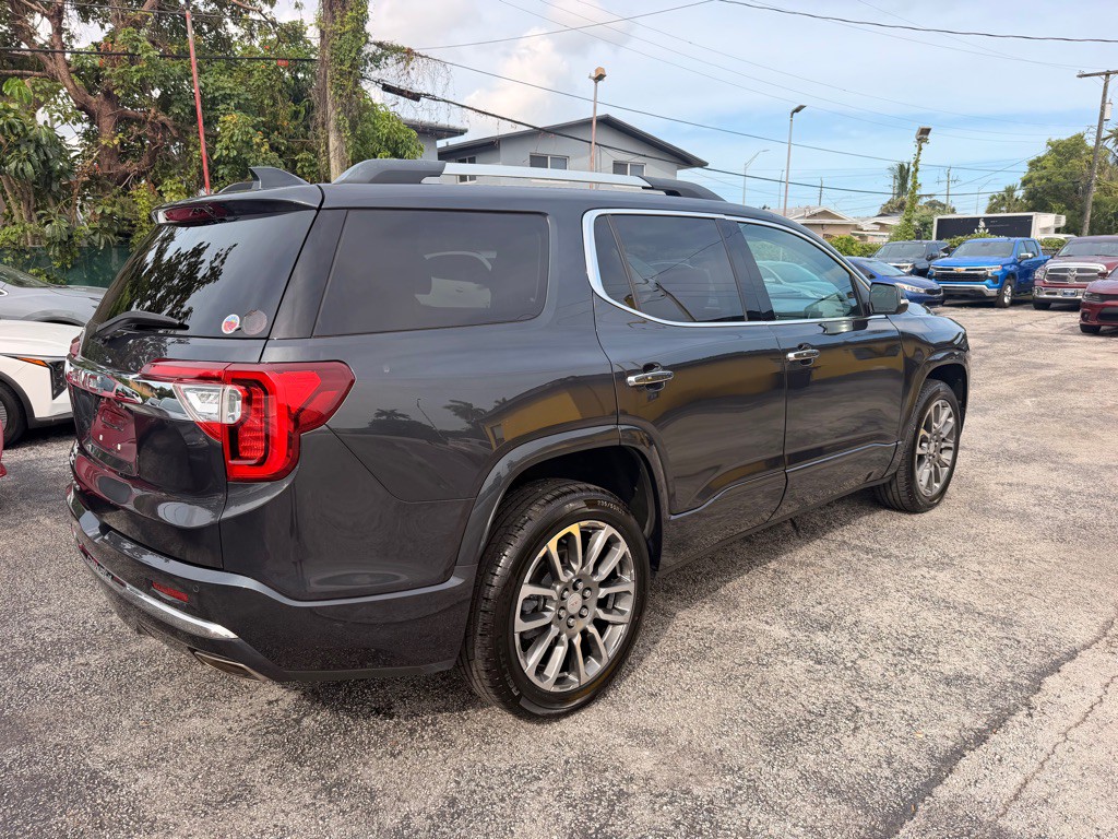 2021 GMC Acadia Image 7