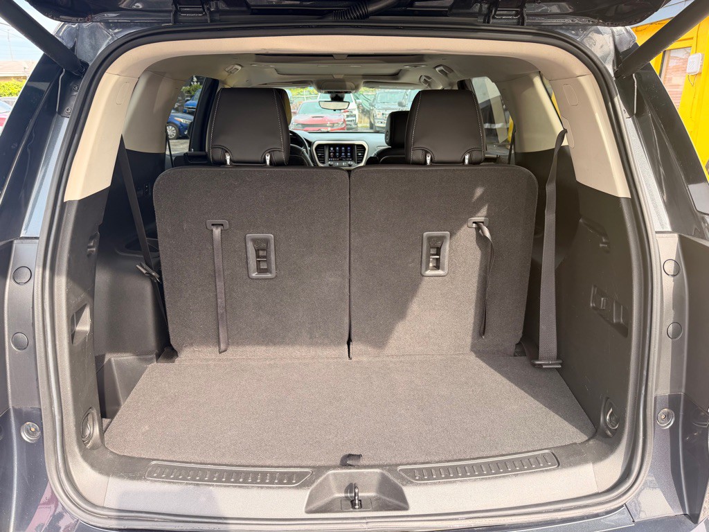 2021 GMC Acadia Image 17