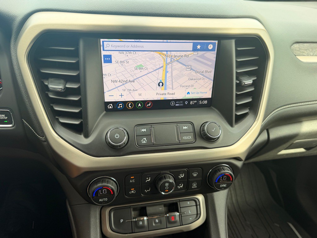 2021 GMC Acadia Image 24
