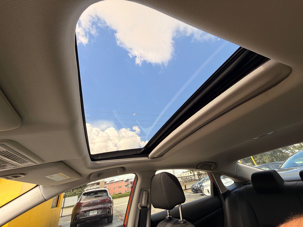 2019 Honda Civic Image 21