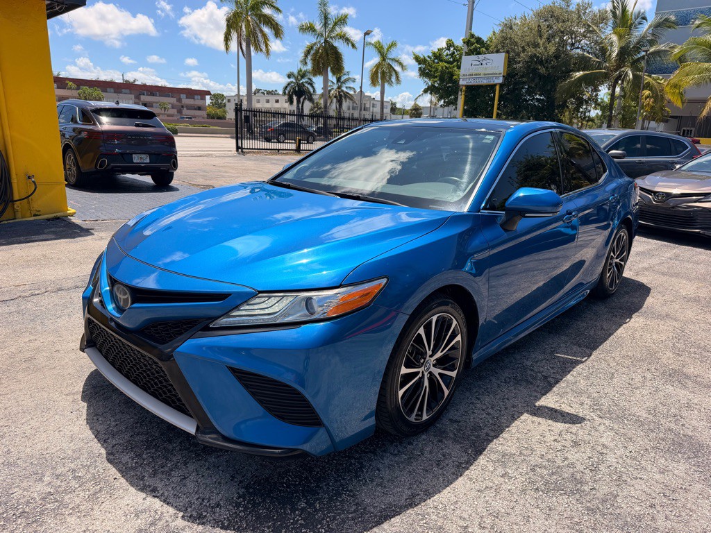 2020 Toyota Camry Image 3