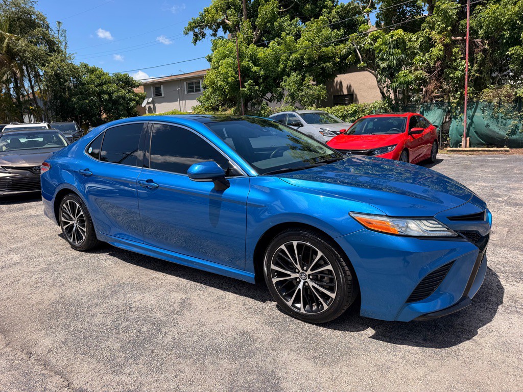 2020 Toyota Camry Image 8