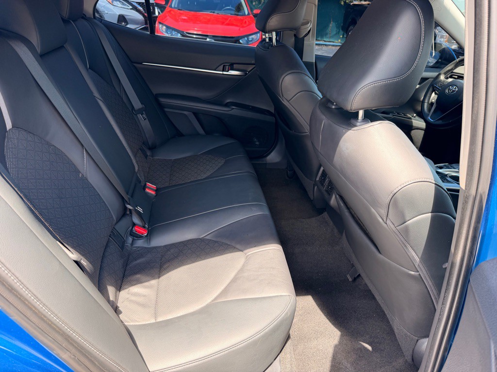 2020 Toyota Camry Image 16