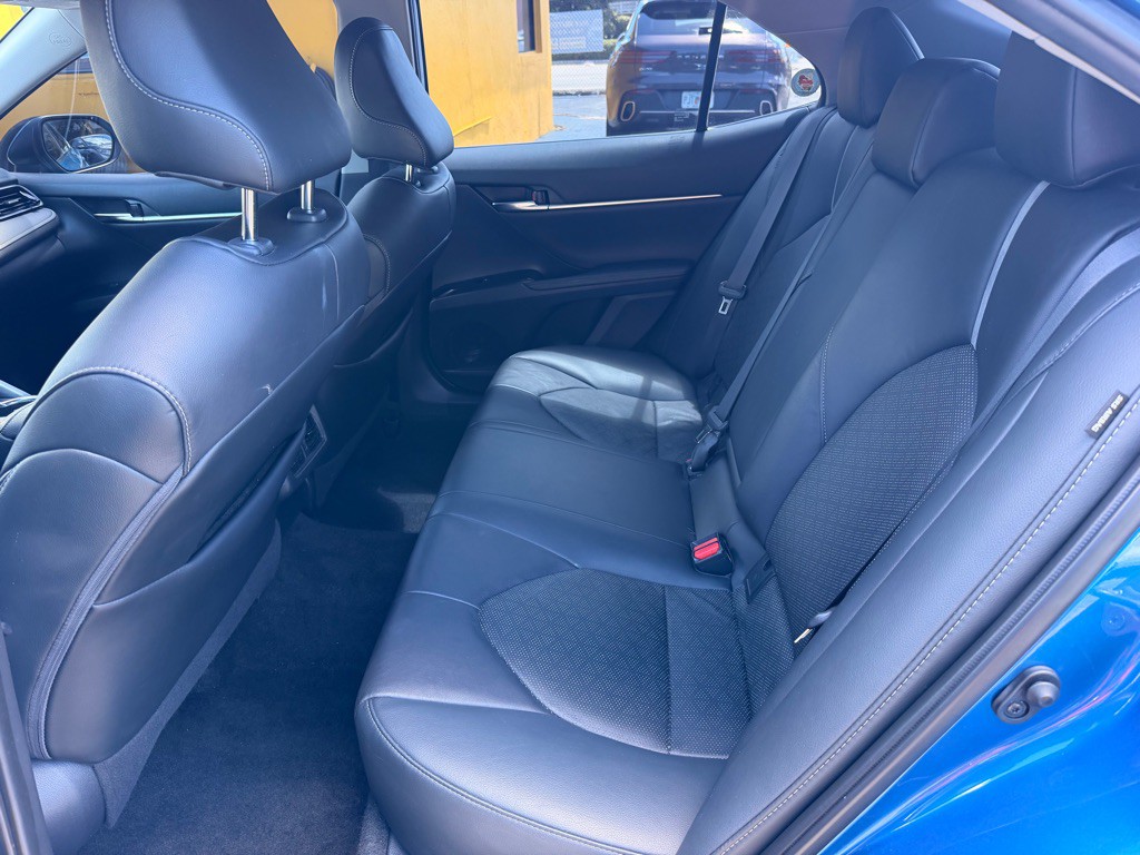 2020 Toyota Camry Image 17