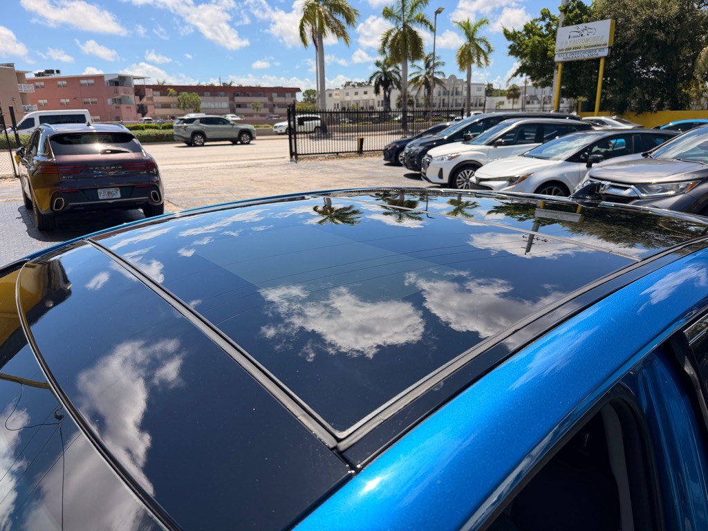 2020 Toyota Camry Image 19