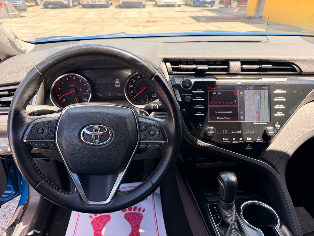 2020 Toyota Camry Image 20