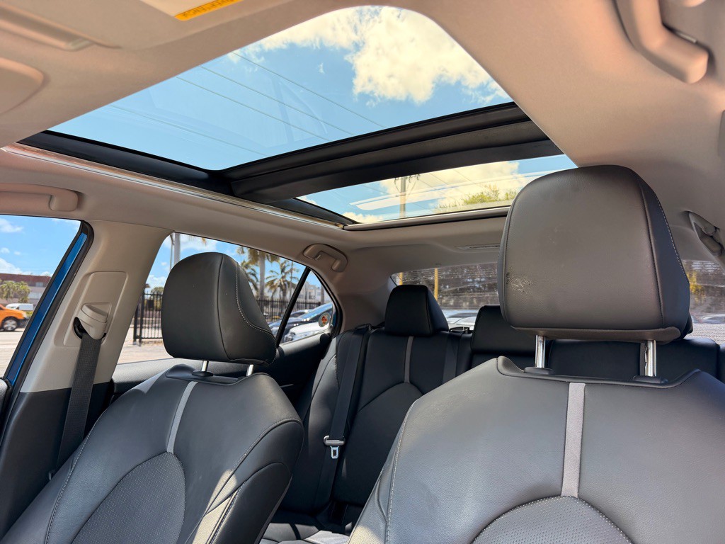2020 Toyota Camry Image 22