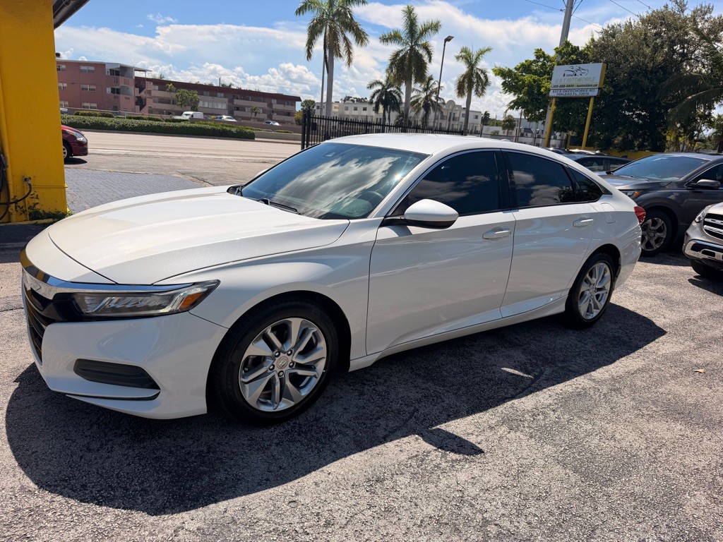 2018 Honda Accord Image 2