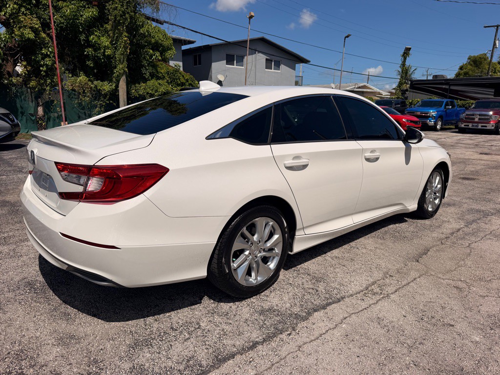 2018 Honda Accord Image 8