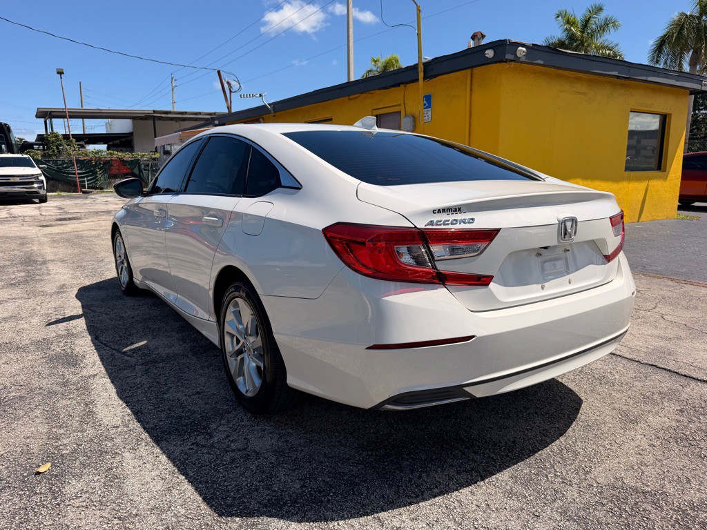 2018 Honda Accord Image 12