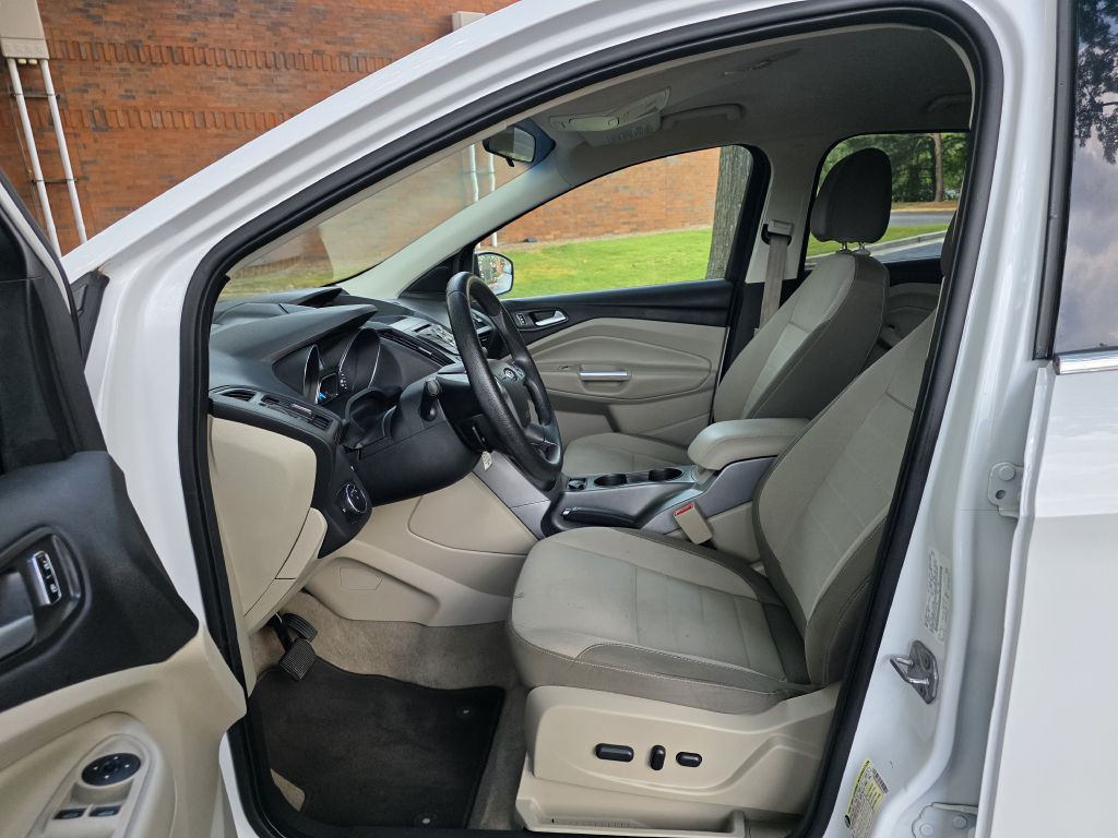 2014 Ford Escape Image 17