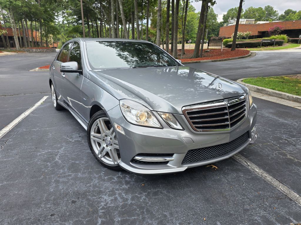 2012 Mercedes-Benz E-Class Image 3
