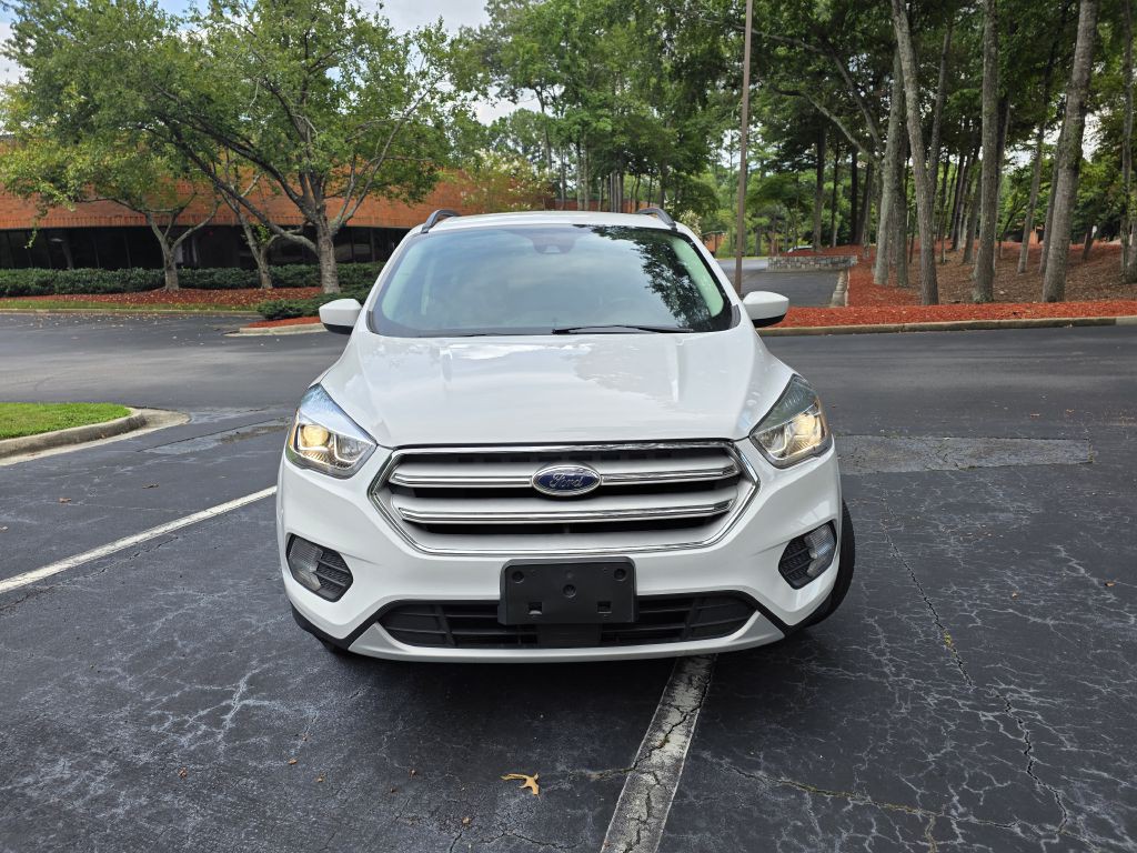 2019 Ford Escape Image 2