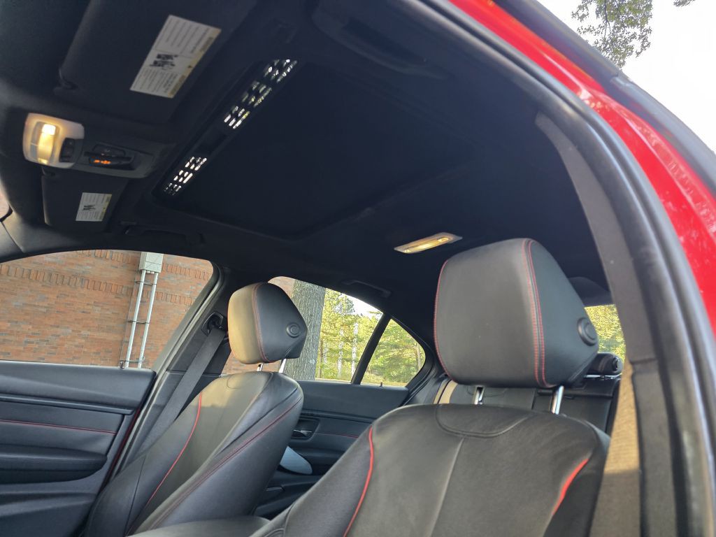 2014 BMW 3 Series Image 18
