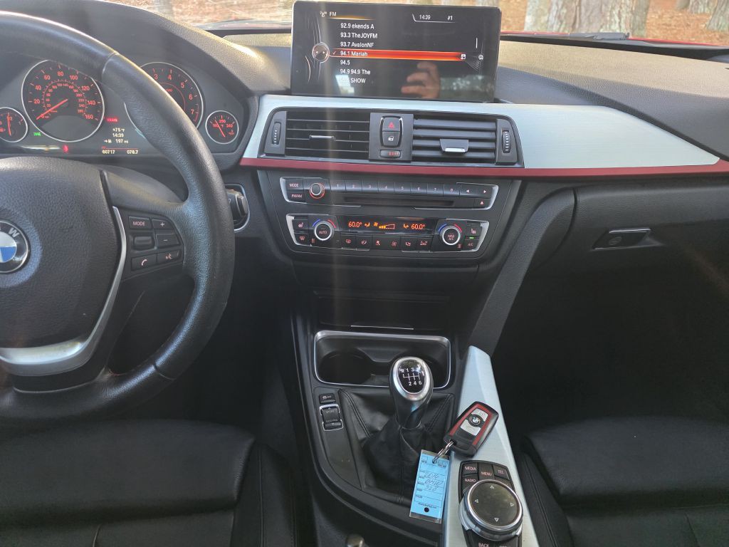 2014 BMW 3 Series Image 20