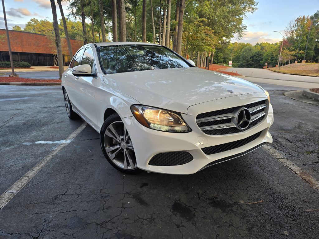 2016 Mercedes-Benz C-Class Image 3