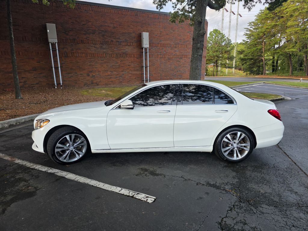 2016 Mercedes-Benz C-Class Image 4