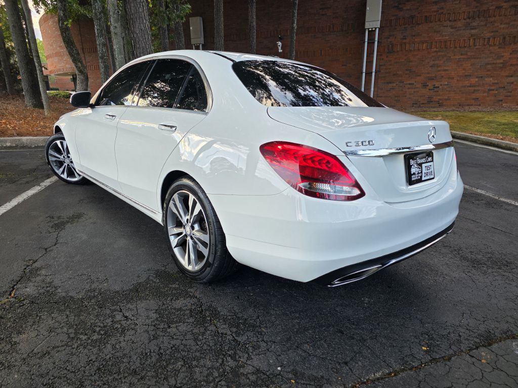 2016 Mercedes-Benz C-Class Image 5