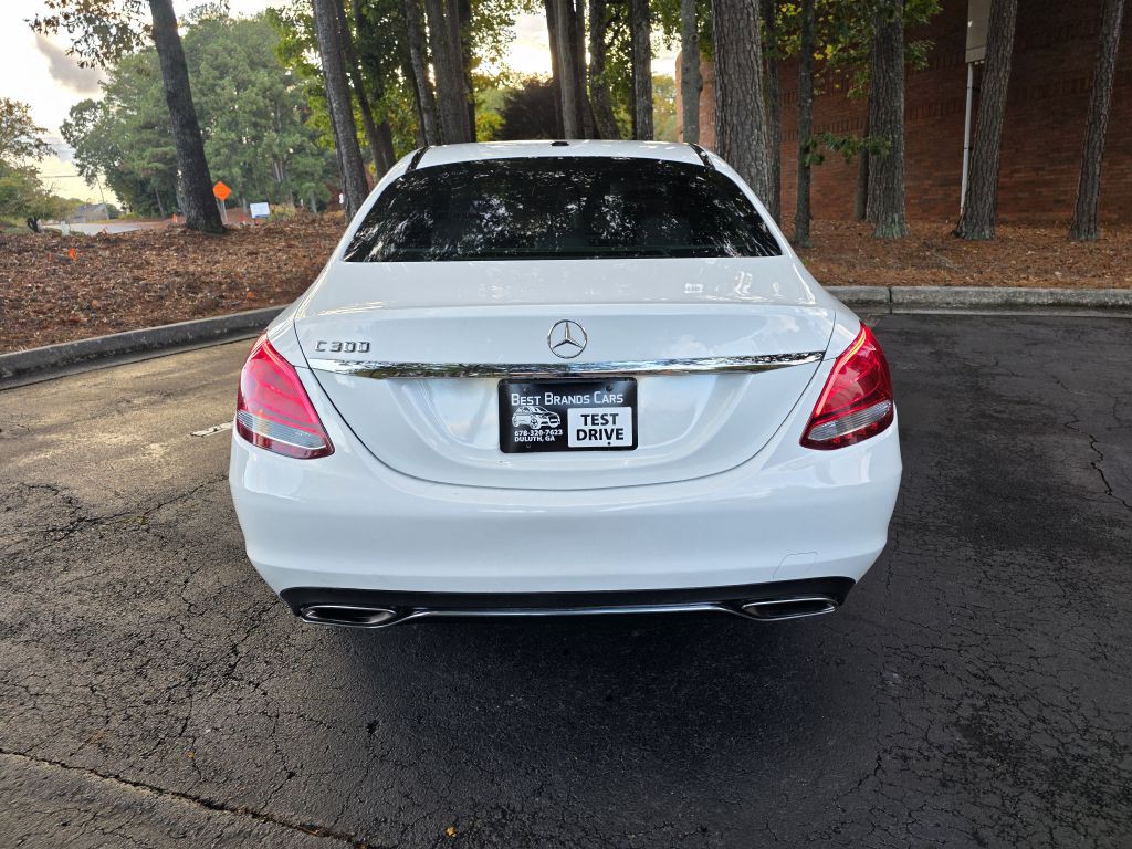 2016 Mercedes-Benz C-Class Image 6