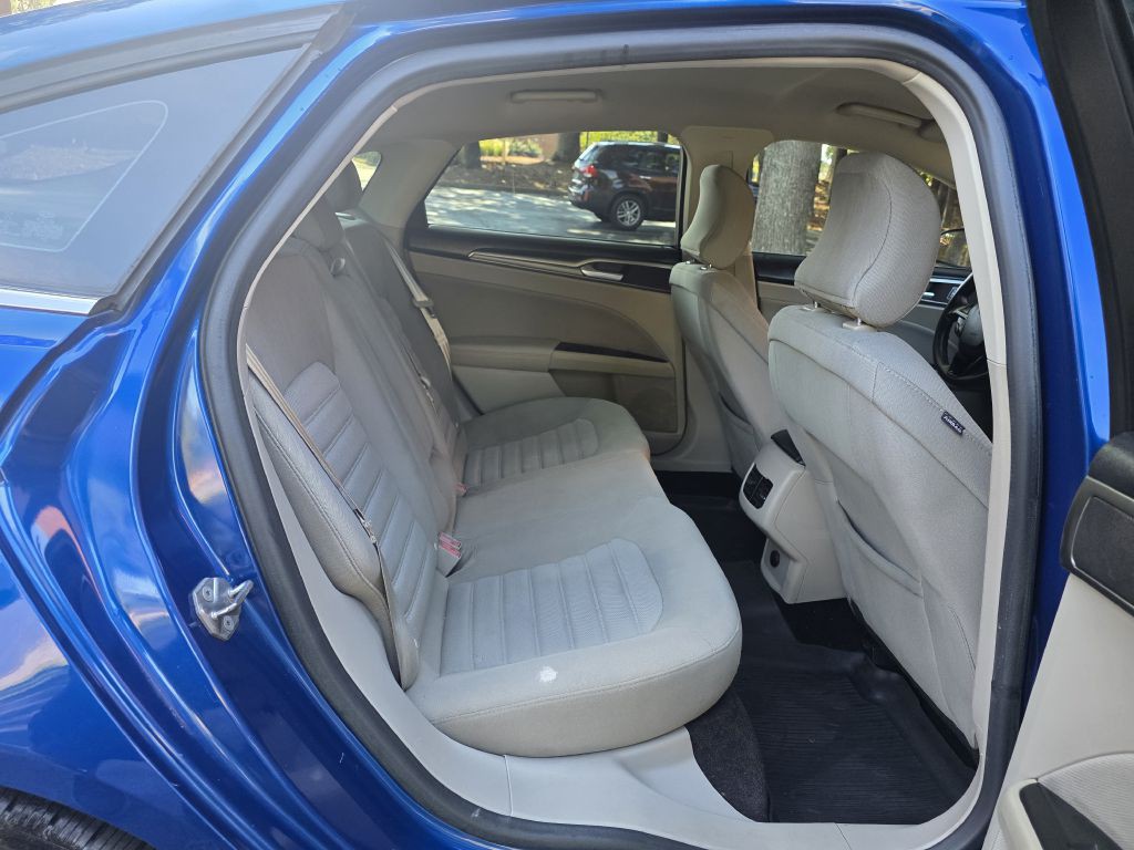 2017 Ford Fusion Image 13