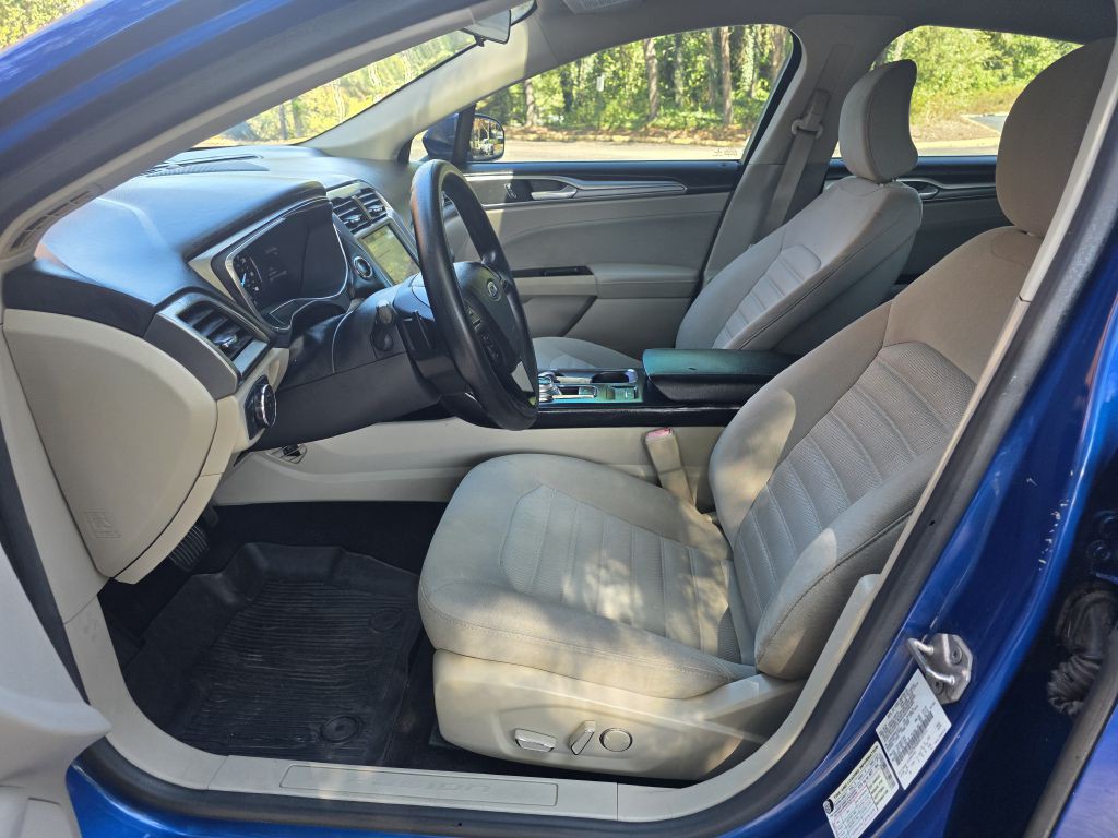 2017 Ford Fusion Image 17