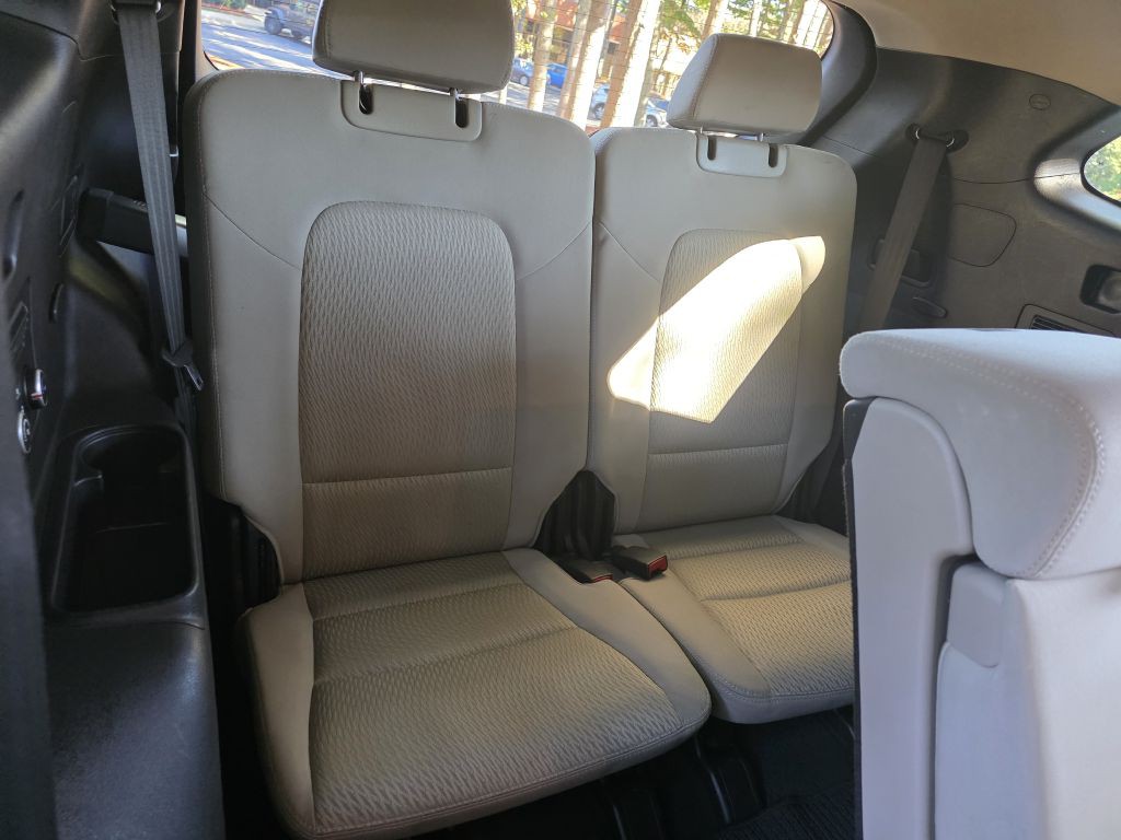 2016 Hyundai Santa Fe Image 14