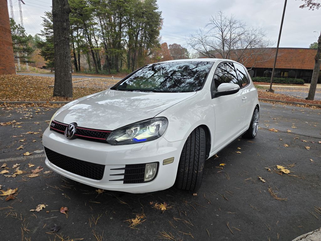 2011 Volkswagen GTI Image 1