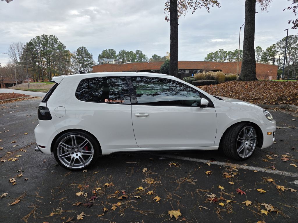 2011 Volkswagen GTI Image 8