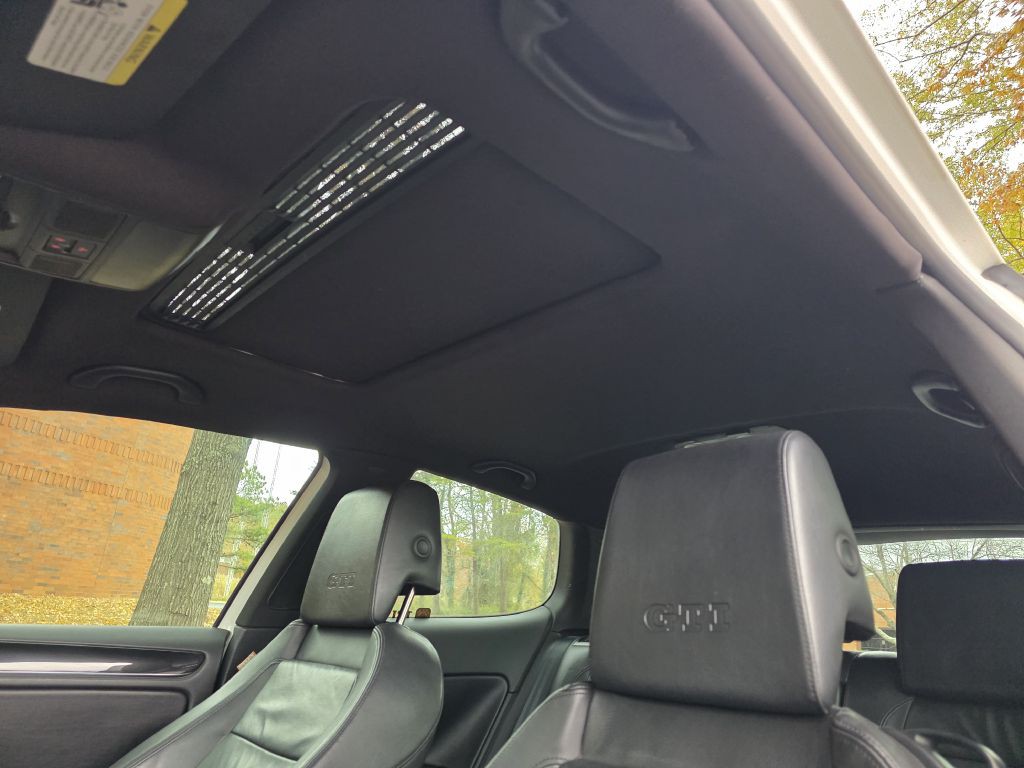 2011 Volkswagen GTI Image 16