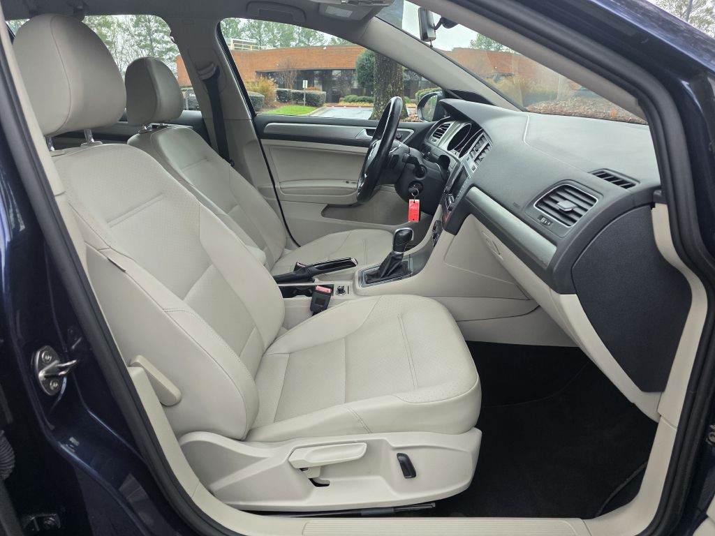 2015 Volkswagen Golf Image 11