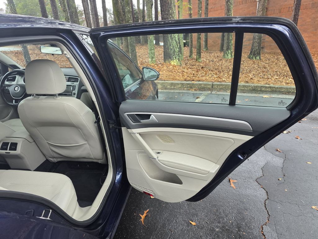 2015 Volkswagen Golf Image 12