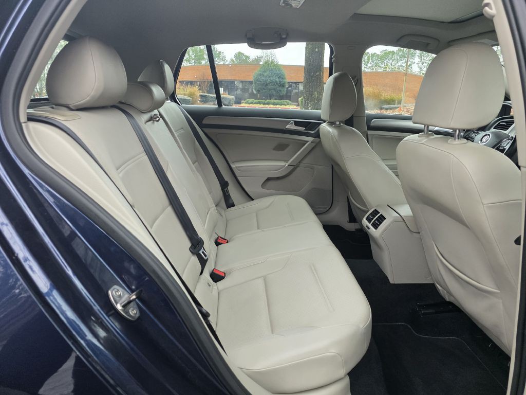 2015 Volkswagen Golf Image 13